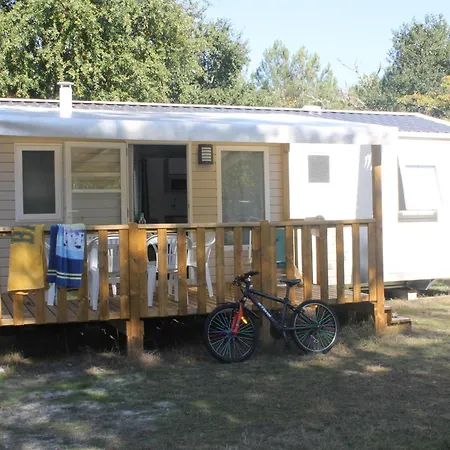 Le Laha 3* Lesperon (Landes)