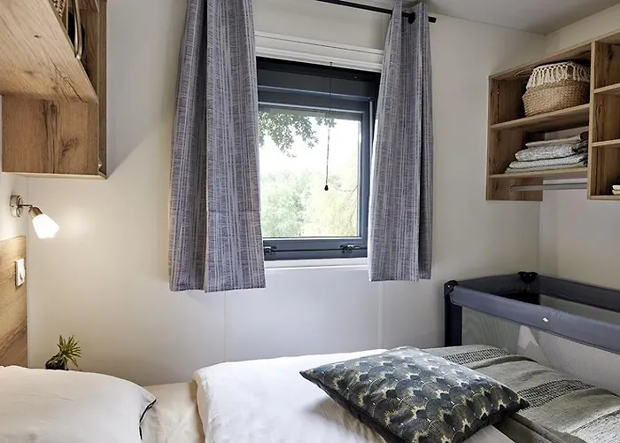 Campsite Le Laha Lesperon (Landes)